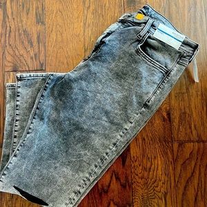 Size 19 Arizona Jeans Black washed out NWT